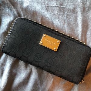 Black Michael Kors Zip Wallet
